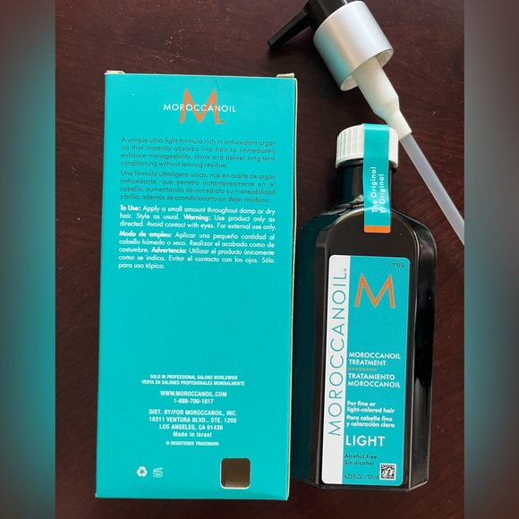 NWT Moroccanoil Light Treatment - Picture 2 of 2